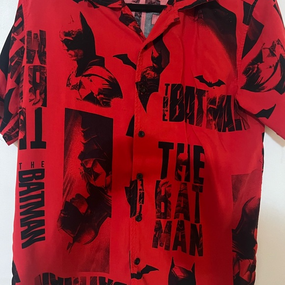 Batman button down S/M Men’s - Picture 6 of 6